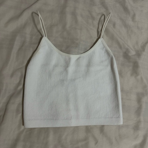 White Top - Picture 2 of 4